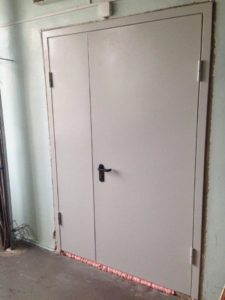 Противопожарная дверь EI 120 / серия FRM7218